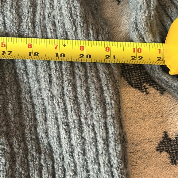 Simply Vera Wang (XL) seafoam Turtleneck with Bell sleeves - Picture 5 of 6